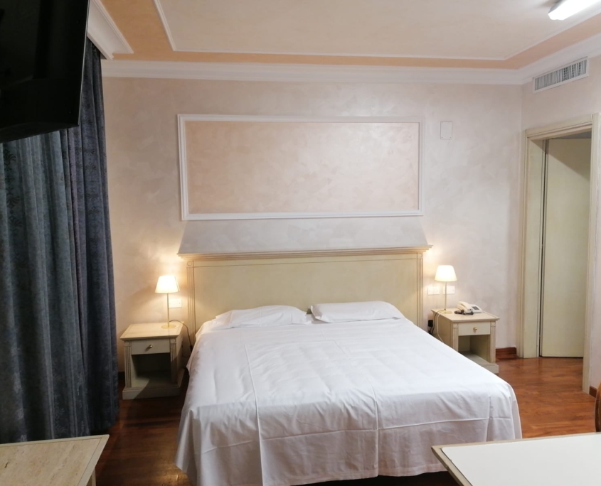 fc5dfeb9-abee-45fe-be2d-7f33f53ed3ac